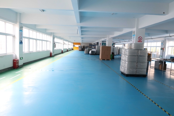 吸塑包裝(zhuāng)生産車間