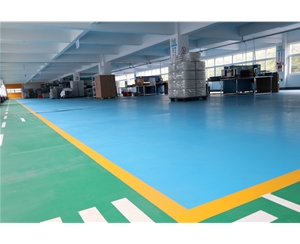 吸塑包裝生(sheng)産車間